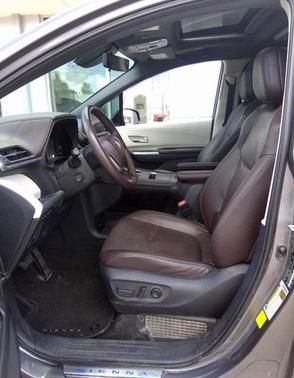 2021 Toyota Sienna Limited 7-Passenger