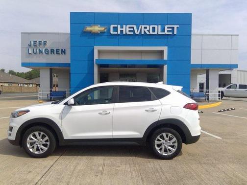 2021 Hyundai TUCSON SE