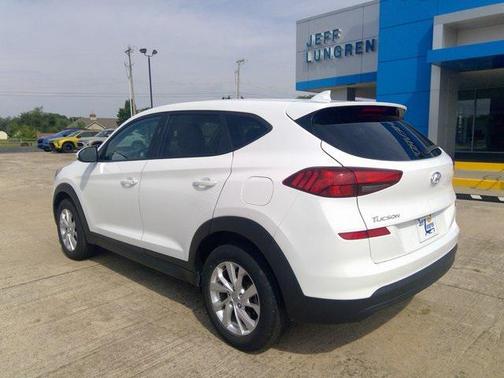2021 Hyundai TUCSON SE