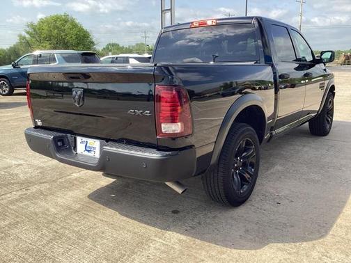 2024 RAM 1500 Classic Warlock Crew Cab 4x4 5'7' Box