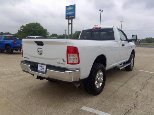 2023 RAM 3500 Big Horn Regular Cab 4x4 8' Box