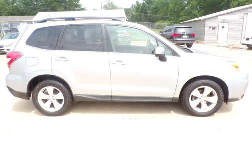 Ice Silver Metallic 2014 Subaru Forester 2.5i Limited