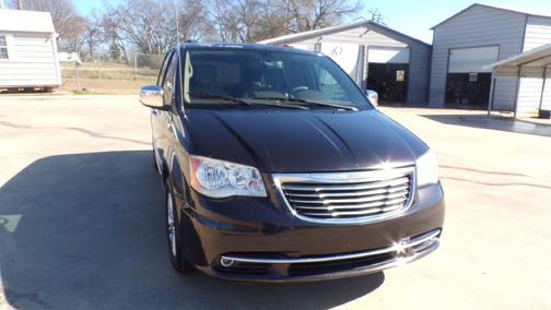 2015 Chrysler Town & Country Touring-L
