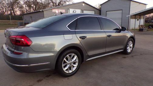 2017 Volkswagen Passat 1.8T S