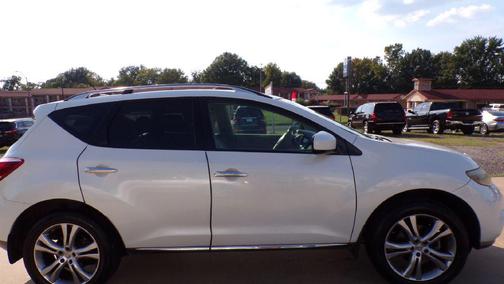 2011 Nissan Murano LE