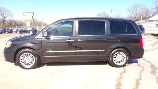 Mocha Java Pearlcoat 2015 Chrysler Town & Country Touring-L