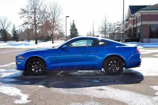 2020 Ford Mustang EcoBoost