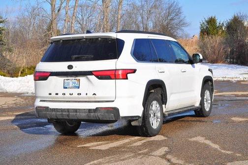 2023 Toyota Sequoia SR5