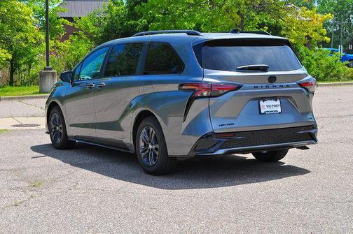 Heavy Metal 2026 Toyota Sienna XSE 7 Passenger