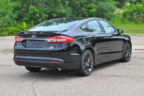 Shadow Black 2018 Ford Fusion SE