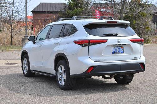 Wind Chill Pearl 2023 Toyota Highlander L