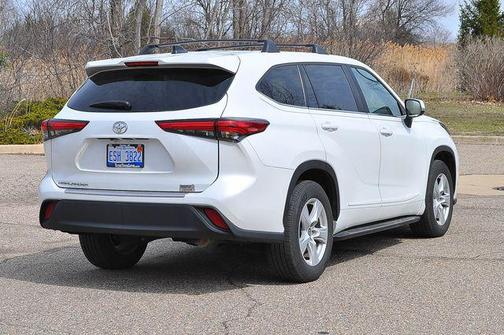 Wind Chill Pearl 2023 Toyota Highlander L