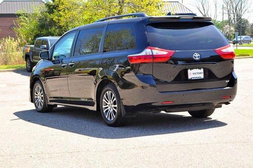 2018 Toyota Sienna XLE Premium