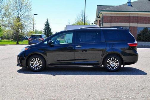 2018 Toyota Sienna XLE Premium