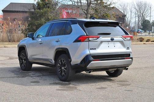 2024 Toyota RAV4 Hybrid SE