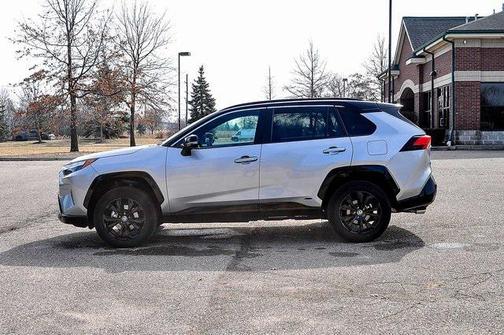 2024 Toyota RAV4 Hybrid SE