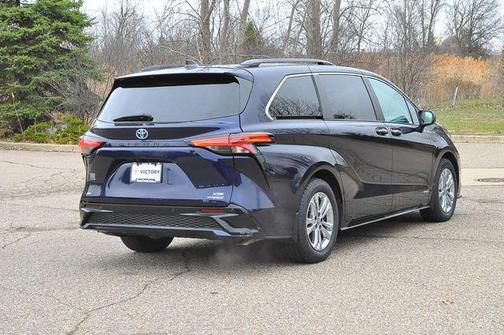 Blueprint 2021 Toyota Sienna XSE 7 Passenger