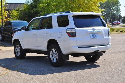 2024 Toyota 4Runner SR5