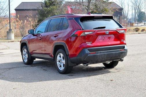 2020 Toyota RAV4 Hybrid XLE