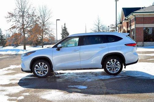 2023 Toyota Highlander Limited