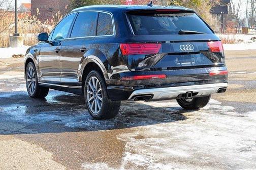 2019 Audi Q7 55 Premium Plus