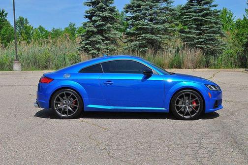 Ara Blue Crystal Effect 2018 Audi TTS 2.0T