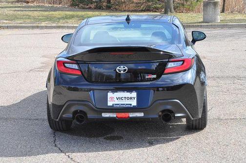 Raven 2025 Toyota GR86 Premium