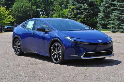 2025 Toyota Prius L