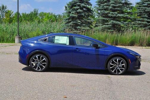 2025 Toyota Prius L