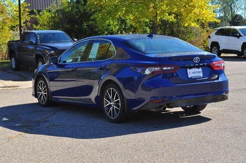 2023 Toyota Camry Hybrid XLE
