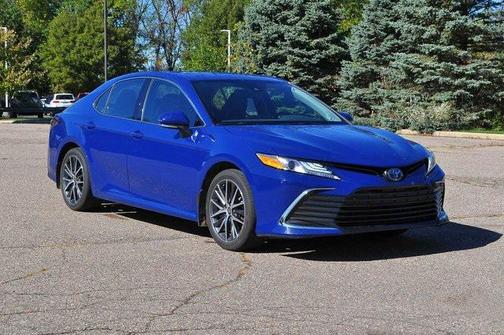 2023 Toyota Camry Hybrid XLE