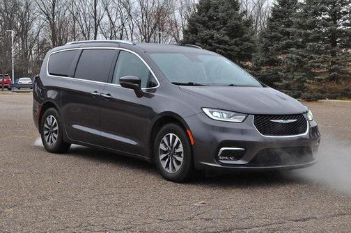 2021 Chrysler Pacifica Hybrid Touring L