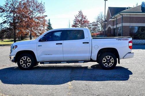 2019 Toyota Tundra SR5