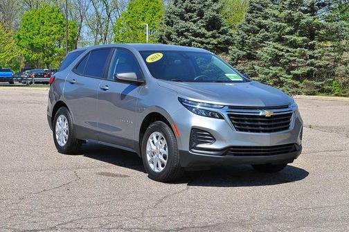 Sterling Gray Metallic 2024 Chevrolet Equinox LS