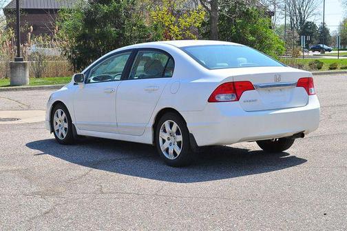 Alabaster Silver Metallic 2009 Honda Civic LX