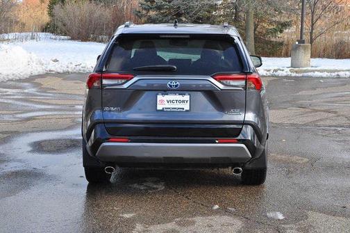2020 Toyota RAV4 Hybrid SE