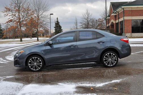 2015 Toyota Corolla S Plus