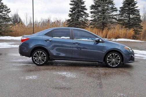 2015 Toyota Corolla S Plus