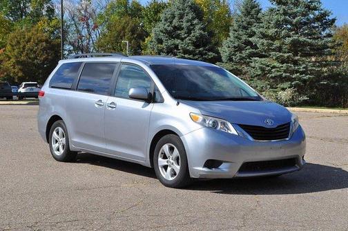 2013 Toyota Sienna LE