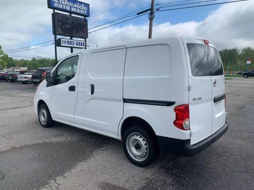 2021 Nissan NV200 S