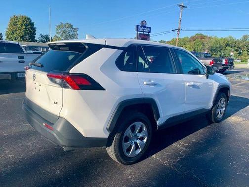 2022 Toyota RAV4 LE