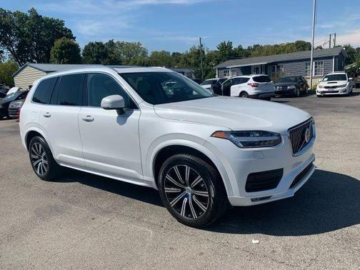 2023 Volvo XC90 B5 Core