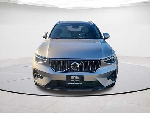 2023 Volvo XC40 Plus