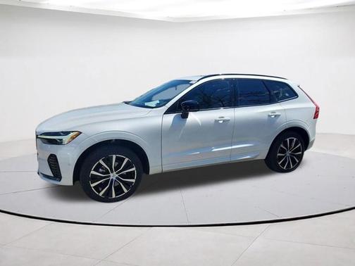 Crystal White Metallic 2024 Volvo XC60 B5 Plus Dark Theme