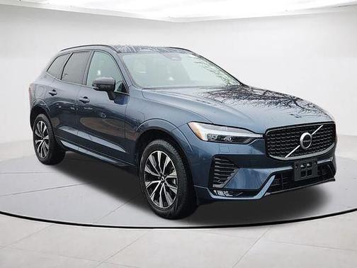 2025 Volvo XC60 Core