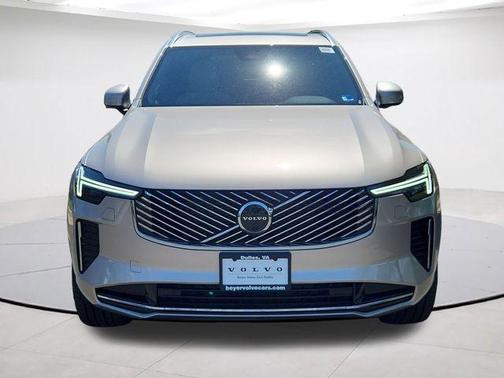 Bright 2026 Volvo XC90 B6 Plus 7-Seater