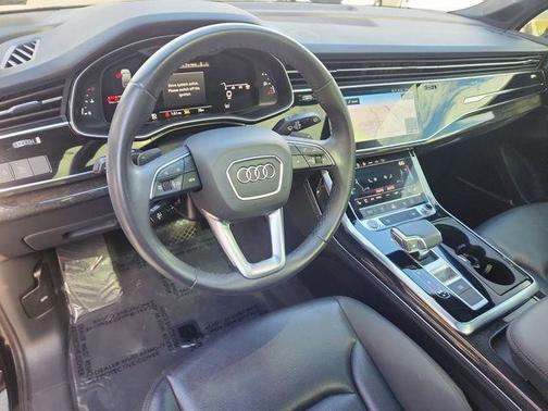 Orca Black Metallic 2021 Audi Q7 55 Premium Plus