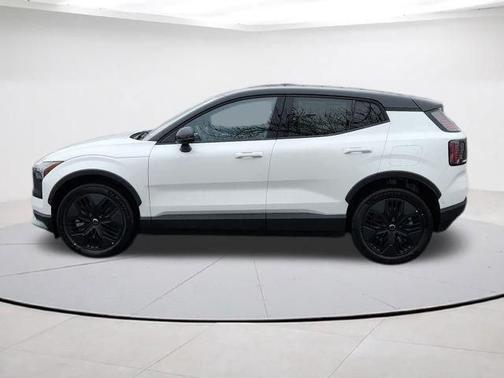 Crystal White 2026 Volvo EX30 TWIN MOTOR CROSS COUNTRY ULTRA