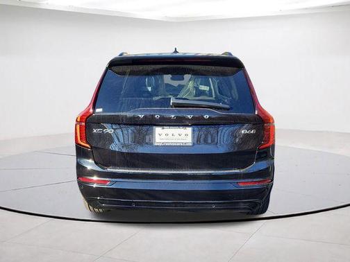 Onyx Black Metallic 2026 Volvo XC90 B6 Ultra Dark Theme 6-Seater