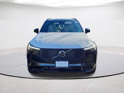 Onyx Black Metallic 2026 Volvo XC90 B6 Ultra Dark Theme 6-Seater